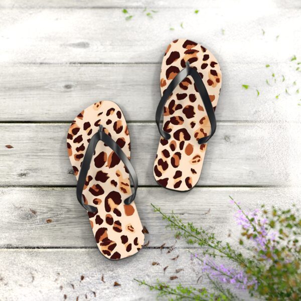 Leopard Print Flip Flops - Stylish Summer Sandals for Beach & Pool Days - Image 3