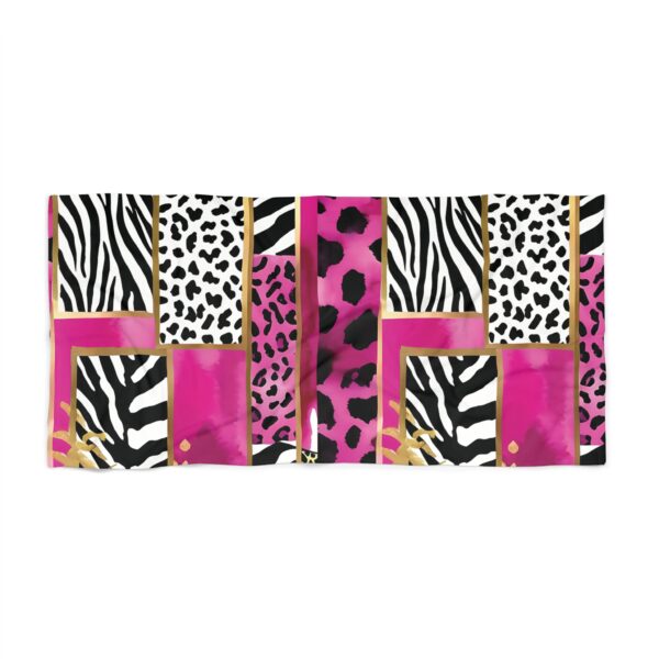 Vibrant Animal Print Beach Towel - Stylish Summer Essential for Poolside and Beach Fun - Image 2
